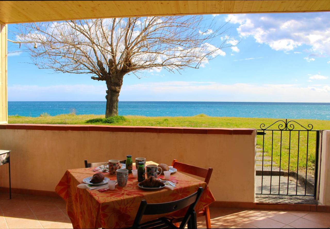 Vila House On The Sea Mascali Exteriér fotografie