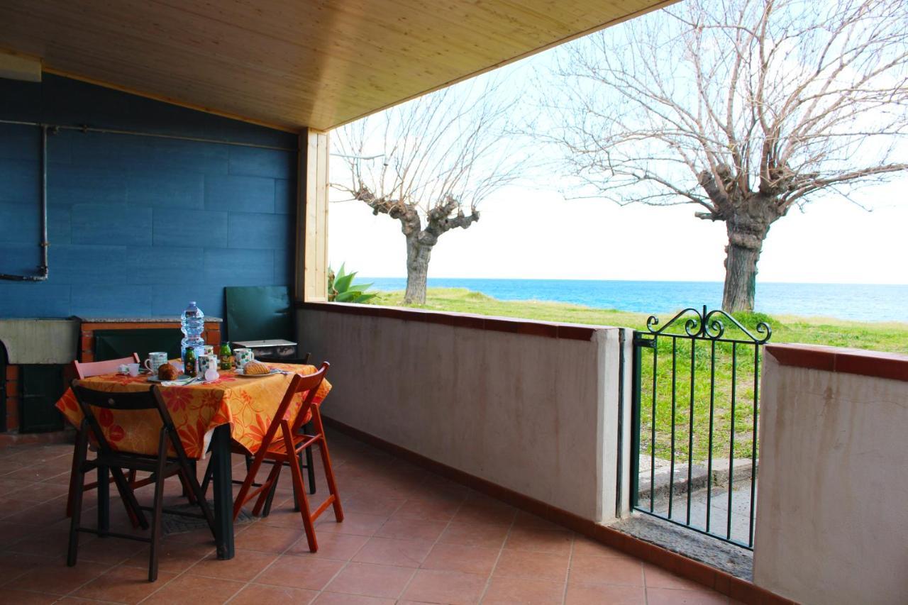 Vila House On The Sea Mascali Exteriér fotografie